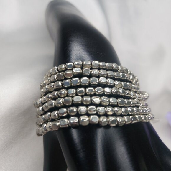 Bracelet Stack Silver Beads Stretchy 7 Piece Medium Shine Metallic Gray Edgy NEW - Picture 8 of 8